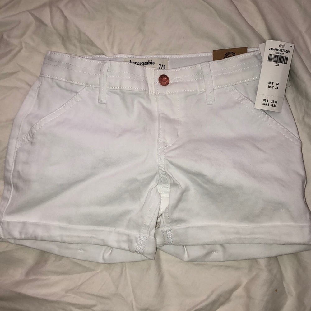 Abercrombie kids white shorts